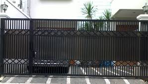 Pagar besi dan kayu minimalis. 70 Desain Pagar Rumah Minimalis Kayu Dan Besi Desainrumahnya Com