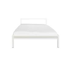 Das sieht nicht nur stylish aus, sondern ersetzt abends auch die nachttischlampe. Pure Bett Von Hans Hansen Connox