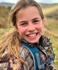 Carolyn Whetstone's Instagram, Twitter & Facebook