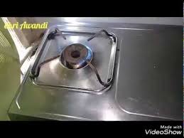 Pisau, panci,sendok, garpu, korek api, meja, kursi. Cara Memperbaiki Kompor Gas Api Merah Hitachi Youtube