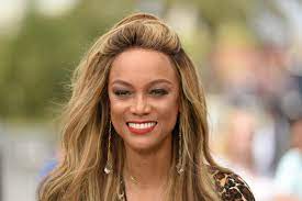 Pictures they re just like us if not worse celebrities. Tyra Banks Shares Gorgeous Makeup Free Selfie While Glamping Allure