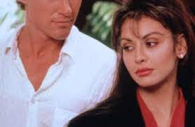 Scott is a fashion photographer concerned about the sudden appearance of nightmares in his nightly dreams. Heisskalte Nachte 1989 Film Cinema De
