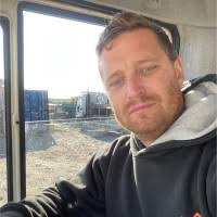 20+ "Leon Barry" profiles