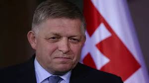 Fico says Zelensky "walks around Europe, begging and blackmailing" Fico  said that in the issue of gas transit from Ukraine to Slovakia, two  solutions were prepared, which were allegedly agreed upon by