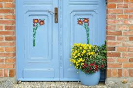 Mar 11, 2020 · like that little black dress hanging in your closet, versatility is a black front door's best feature. Hd Wallpaper Yellow And Red Flower Arrangement Beside Blue Wooden Door Input Wallpaper Flare