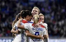 Sam 13 avril 2019 à 21:34. D1 Feminine Celui Ci A Ete Plus Difficile A Aller Chercher Voila Le 13e Sacre De Rang Pour L Insatiable Ol