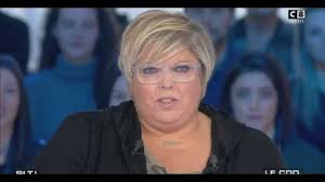 Laurence boccolini, qui s'est récemment confiée comme jamais sur sa vie privée, n'a pas masqué son agacement face à ses propos et a tenu à dénoncer des affirmations aussi mensongères. Laurence Boccolini Malade Elle Fait Le Point Sur Son Etat De Sante Video