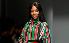 Le mannequin britannique naomi campbell nommé ambassadeur du tourisme, les kényans s'indignent. Naomi Campbell Arrives In Malindi For Holiday People Daily