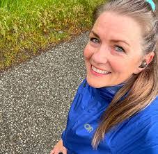 Deborah Bainbridge's Instagram, Twitter & Facebook