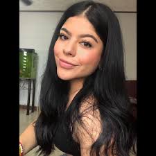 Stefani Torres's Instagram, Twitter & Facebook