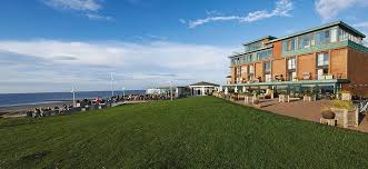 In unseren häusern rodehuus und wittehuus finden sie den komfort, den sie gewohnt sind und die ruhe, die sie ersehnen. Das Rodehuss Direkt Am Nordstrand Der Insel Norderney Norderney Haus Am Meer Norderney Insel Norderney