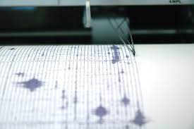 Der der schweizerische erdbebendienst (sed) meldet eine stärke von etwa 2.8. Wie Entstehen Erdbeben Hausinfo