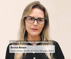 Hear from Siemens Healthineers engineers María and Ruchi