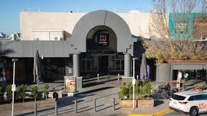 In the early hours of thursday morning, the exford hotel in melbourne's cbd and kebab kingz in west. Zhjcte1gi4jrtm