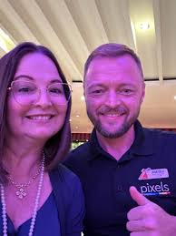 carnivalvalue #teamorange #pixels