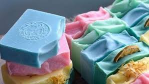 Ma vediamo come fare il sapone di marsiglia in casa seguendo le nostre istruzioni passo per. 6 Cose Che Si Possono Fare Con Il Sapone Solido Supereva