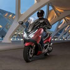Samozřejmostí je působivý výkon díky dvouválcovému motoru s objemem 745 cm3, brzdovému. Nowa Honda Forza 125 2019 Cennik Dealer Honda Grupa Gezet