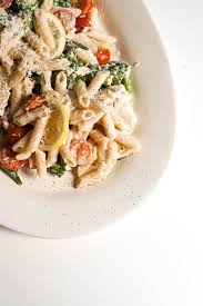 Garten cooked the orzo in boiling water according to the package's directions, drained it, and placed it in a bowl. Ina Garten Pasta Salad Lemon