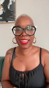 It's all “in the cut”. Short, spicy and sexy pixie cut. • • • • #thecutlife  #haircut #pixiecut #shorthairstylist #shorthairgoals #exclusiveimpressions  #haircare #hairlove #dmvhairstylist #dmvhair #allhairtextures #allhairtypes  #haircare #hairislove ...