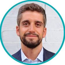 Este soy yo hace unos 8 años. Estaba acojonado. Acababa de decidir dejar…