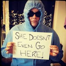 Here Are Some Fun Budget Friendly Halloween Costumes Because It S Halloween Not Ta Spirit Week Outfits Easy Funny Halloween Costumes Homecoming Spirit Week