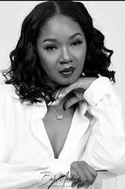 Michelle Lamb's Instagram, Twitter & Facebook