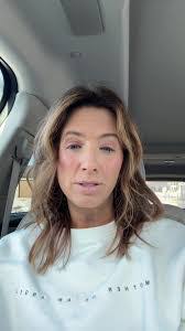 Angel Phillips's Instagram, Twitter & Facebook