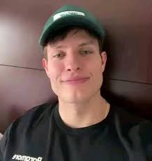 Most fans didn't really like the blonde hair so I am back