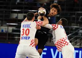 يدخل منتخب مصر الأولمبي بقيادة شوقى غريب، مواجهة مصيرية عندما يلتقى منتخب البرازيل بعد قليل فى دور الثمانية بأولمبياد طوكيو باستاد ساتياما 2002. Ø§Ù„Ù…Ø¯ÙŠØ± Ø§Ù„ÙÙ†ÙŠ Ù„Ù…Ù†ØªØ®Ø¨ Ø§Ù„Ø¨Ø±Ø§Ø²ÙŠÙ„ Ù‚Ø¯Ù…Ù†Ø§ Ù…Ø¨Ø§Ø±Ø§Ø© Ø±Ø§Ø¦Ø¹Ø© Ø£Ù…Ø§Ù… Ø¥Ø³Ø¨Ø§Ù†ÙŠØ§ Ø§Ù„Ù…ØµØ±ÙŠ Ø§Ù„ÙŠÙˆÙ…