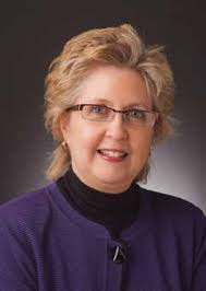 Alumni Endow Chair in Practice Management