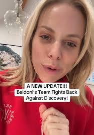 Invasiva solicitud de datos de texto implicando a actores