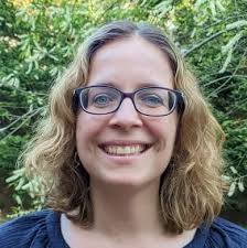 Dr. Laura Piccolo Serafim, Internal Medicine