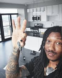 Kenny Derrick's Instagram, Twitter & Facebook