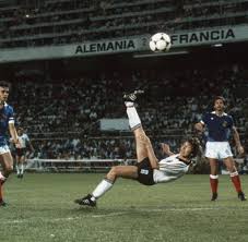 Maybe you would like to learn more about one of these? Niederlande Mark Van Bommel Kampft Um Die Familienehre Welt