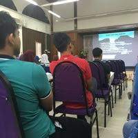 Agama adalah sistem yang mengatur tata keimanan (kepercayaan) dan peribadatan kepada tuhan yang mahakuasa serta tata kaidah yang berhubungan dengan pergaulan manusia dan manusia serta lingkungannya. Photos A Pejabat Agama Daerah Barat Daya Balik Pulau Pulau Pinang