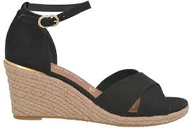 We did not find results for: Gynaikeies Platformes Espantrigies Tamaris 1 28026 36 Tsakalian Shoes