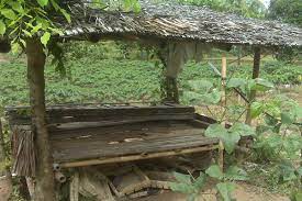 Seterusnya merupakan gambar berkaitan dengan cara membuat miniatur gubuk sawah gampang dengan bahan bambu yang. Fungsi Saung Di Tengah Sawah Dan Perkembanganya Waras Farm