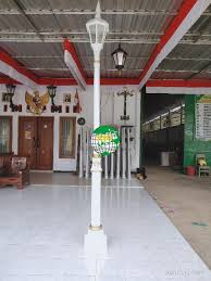 Teras akan menentukan kesan pertama sebuah rumah dan perpaduan antara kenyaman dan keindahan sebuah teras menjadi sorotan penting pada komp. Tiang Lampu Jalan Perumahan Jual Tiang Lampu Jalan Kota