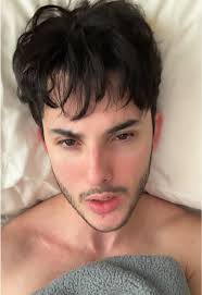 Alejandro Báez Hizo Un Nuevo Video