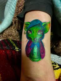 Courage the cowardly dog by mat rule, an artist based in paris, france. Shirley The Medium From Courage The Cowardly Dog Monsters Tattoo In Sasebo Japan Tattoos