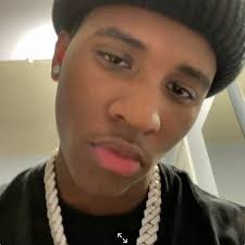 Duke Dennis, Agent00, and Kaiya Cenat are backing Kai Cenat after critics  said he picked too many friends and not enough small creators for Streamer  University. (SWIPE) (📸: @gettyimages) ✍🏽: TSRStaffKH