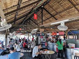 An attap shophouse situated along kota tinggi and mersing road. 10 Reasons Why Sg Jb Fans Drive 2hrs For Kiang Kee Bak Kut Teh Fix Johor Kaki Travels For Food