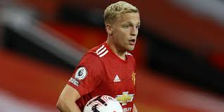 Ezra walian, now 23, played in the same legendary jong ajax side as donny van de beek and abdelhak nouri, helping the team to become o17's eredivisie champions and finishing as the competition's top scorer with 28 goals. Sudah Tahu Ada Bruno Fernandes Van De Beek Keliru Sejak Awal Pilih Gabung Man United Bola Net