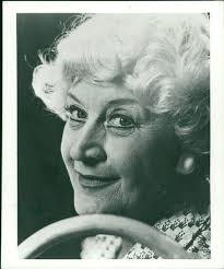 Who is Mollie Sugden dating? Mollie Sugden boyfriend, husband