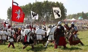 Bitwa pod grunwaldem była jedną z największych bitew średniowiecza, a zarazem najbardziej znaczącą dla polskiego narodu. Bitwa Pod Grunwaldem 2010 Slychac Bylo Szczek Broni I Jeki Rannych Film Glos Szczecinski