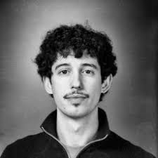 Mike Hahne's Instagram, Twitter & Facebook