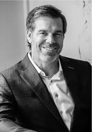 The 2026 Porsche 911 Carrera now costs more than a loaded Corvette Z06. 🔗:  bit.ly/3QPT48F