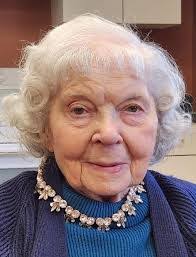 Linda Riehl's Instagram, Twitter & Facebook