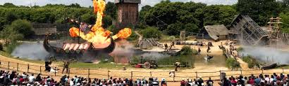 Plongez dans l'histoire au puy du fou, parc à thème situé près des herbiers en vendée. Puy Du Fou Bon A Savoir Ooparc