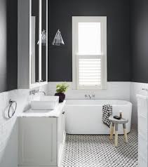 Bien choisir sa peinture de salle de bain est important étant donné que c'est une pièce humide avec de fortes variations d'hygrométrie et de condensation. Peinture Salle De Bain 80 Photos Qui Vont Vous Faire Craquer